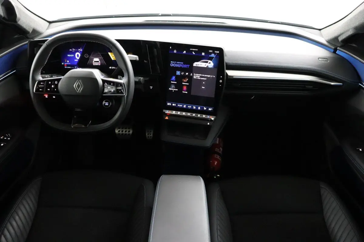 esprit Alpine 220 pk long range | Adaptieve Cruise Control | Achteruitrijcamera |
