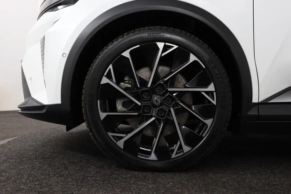 esprit Alpine 220 pk long range | Adaptieve Cruise Control | Achteruitrijcamera |