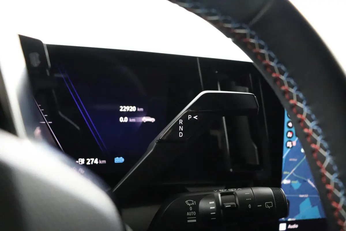 esprit Alpine 220 pk long range | Adaptieve Cruise Control | Achteruitrijcamera |