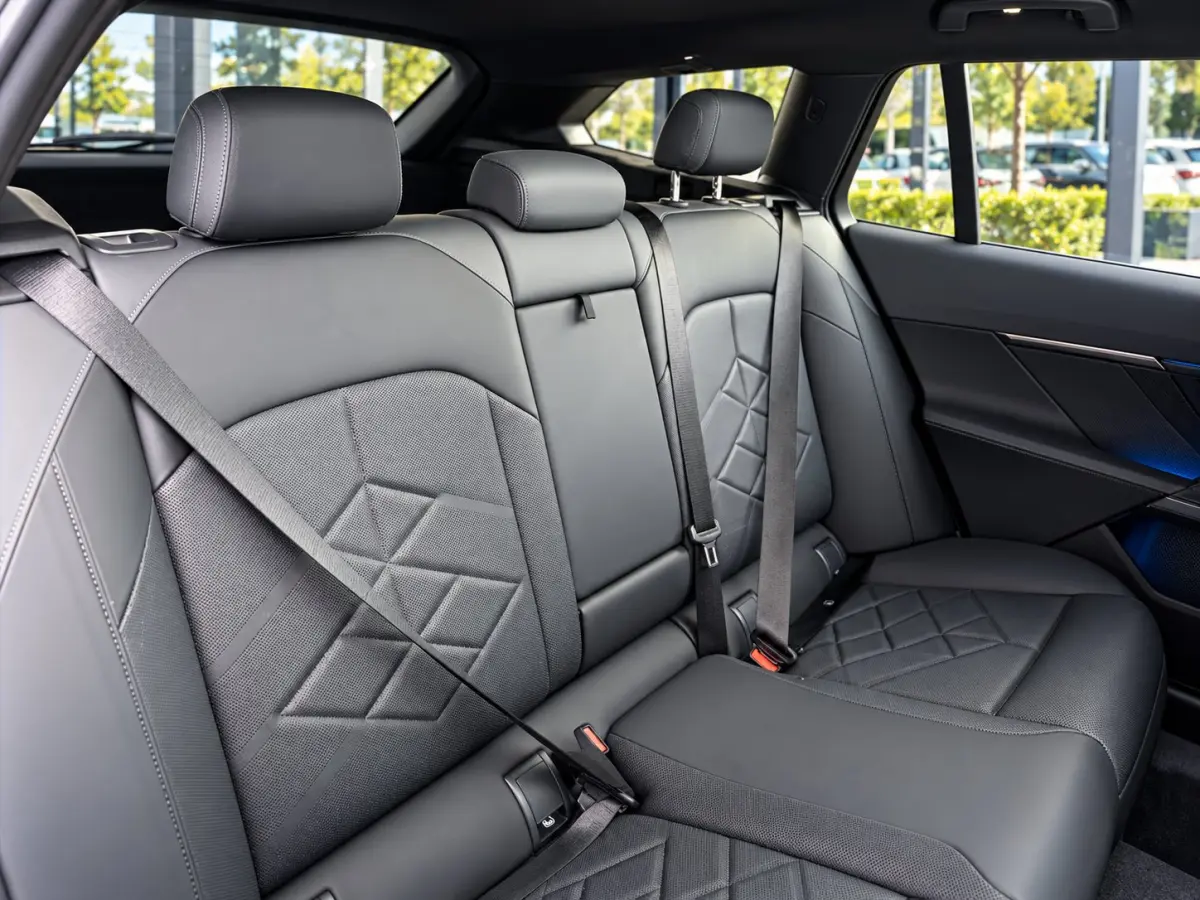 530e M Sport Edition | Harman/Kardon | Panoramadak | Memoryzetels | LED | Sfeerverlichting | Clima | Keyless