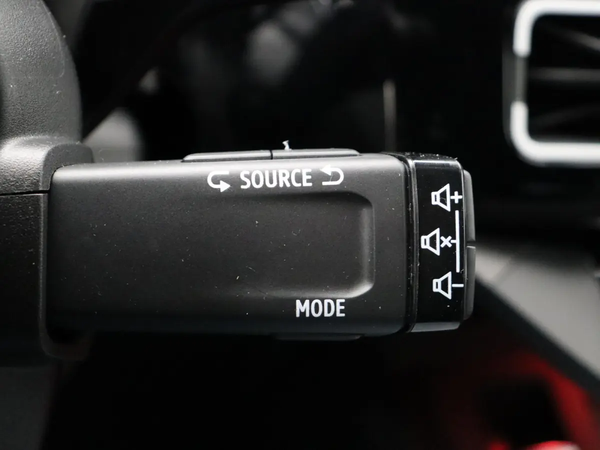 comfort range techno 52 kWh | Vijf jaar garantie | Stoel- en stuurwielverwarming | Blind spot warning | Easy park assist |