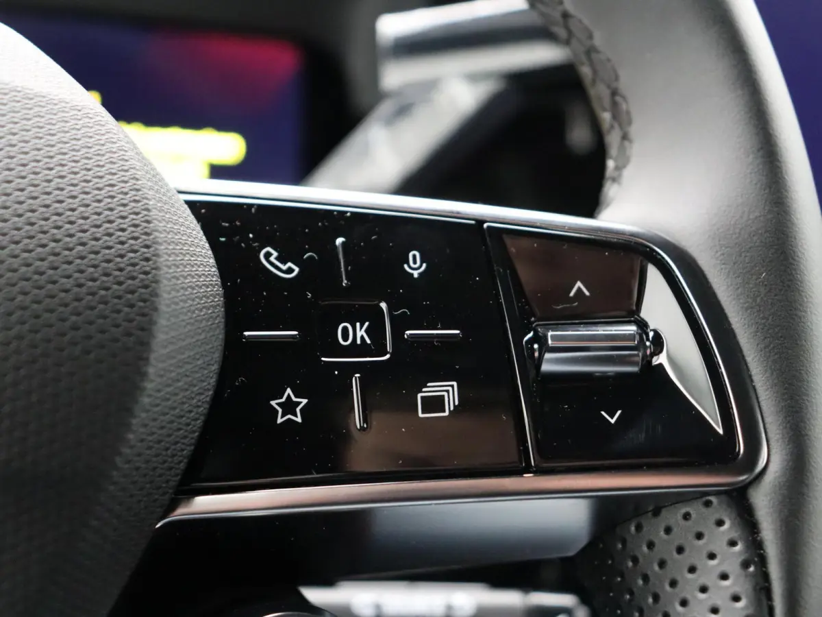 comfort range techno 52 kWh | Vijf jaar garantie | Stoel- en stuurwielverwarming | Blind spot warning | Easy park assist |