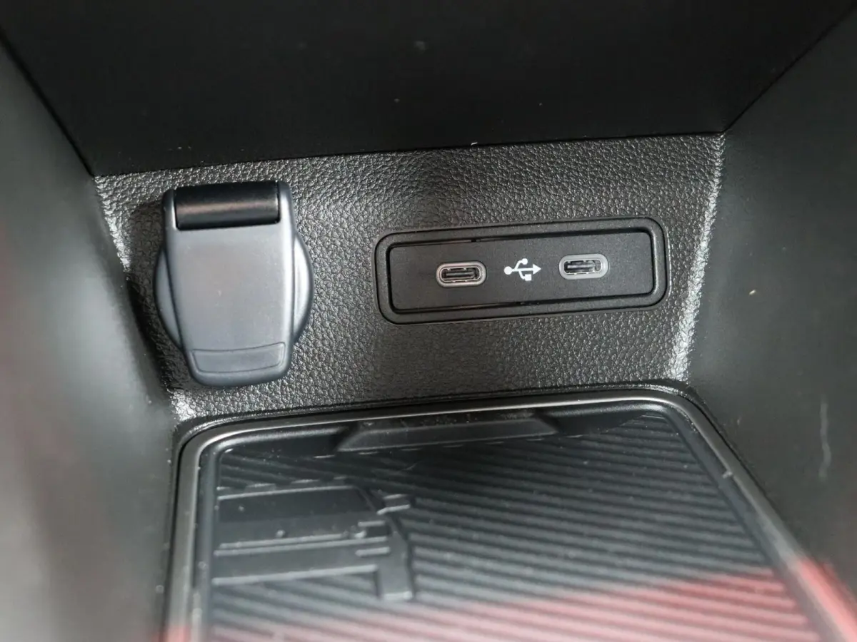 comfort range techno 52 kWh | Vijf jaar garantie | Stoel- en stuurwielverwarming | Blind spot warning | Easy park assist |