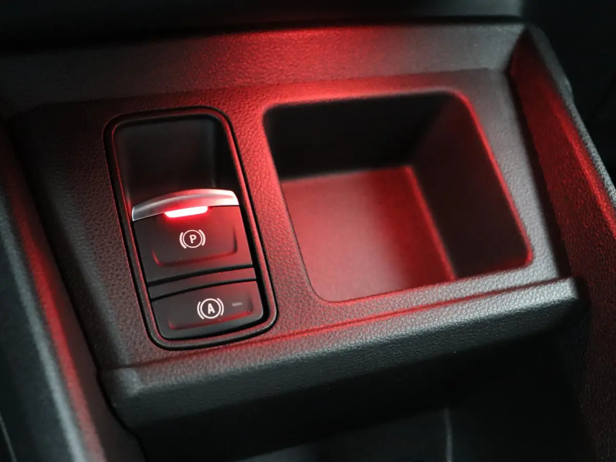 comfort range techno 52 kWh | Vijf jaar garantie | Stoel- en stuurwielverwarming | Blind spot warning | Easy park assist |