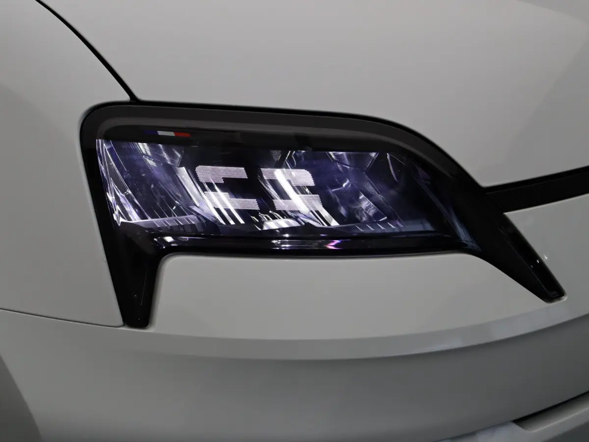 comfort range techno 52 kWh | Vijf jaar garantie | Stoel- en stuurwielverwarming | Blind spot warning | Easy park assist |