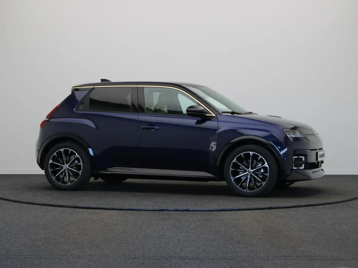 comfort range iconic cinq 52 kWh | Vijf jaar garantie | Blind spot warning | Harman Kardon |