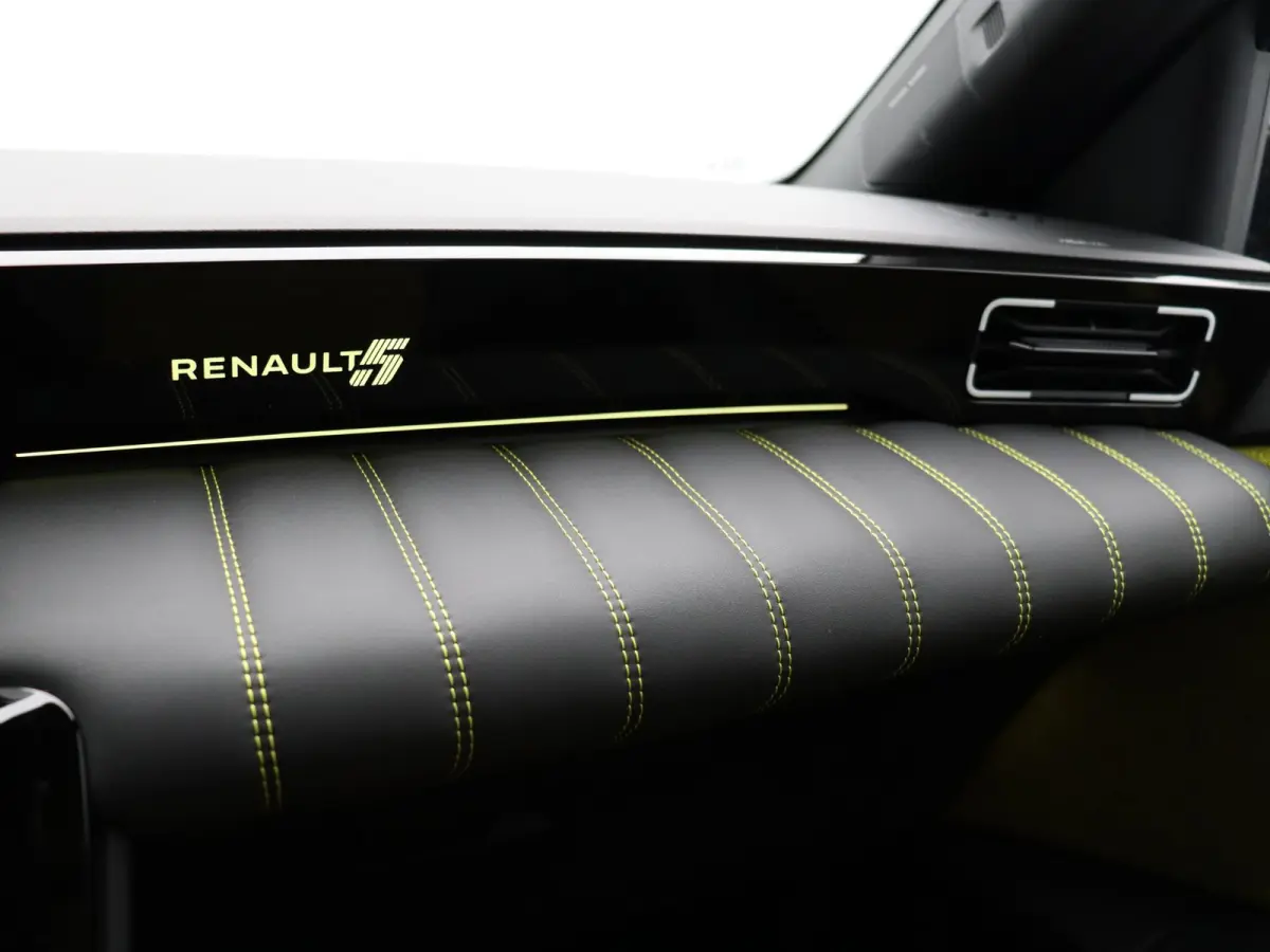 comfort range iconic cinq 52 kWh | Vijf jaar garantie | Blind spot warning | Harman Kardon |