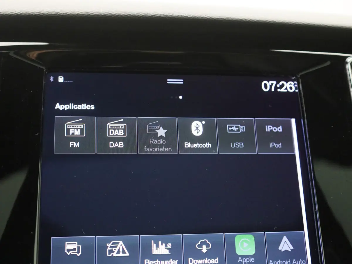 2.0 T8 Recharge AWD R-Design VERWACHT !! | PANORAMADAK | MEMORY | NAVIGATIE | CAMERA | TREKHAAK | STOELVERWARMING | LEDER | SPORSTOELEN | ELEKTRISCHE STOEL | 12 MAANDEN BOVAG GARANTIE |