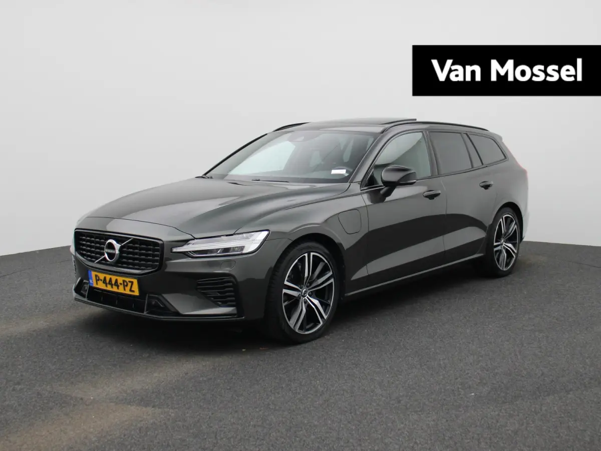 2.0 T8 Recharge AWD R-Design VERWACHT !! | PANORAMADAK | MEMORY | NAVIGATIE | CAMERA | TREKHAAK | STOELVERWARMING | LEDER | SPORSTOELEN | ELEKTRISCHE STOEL | 12 MAANDEN BOVAG GARANTIE |