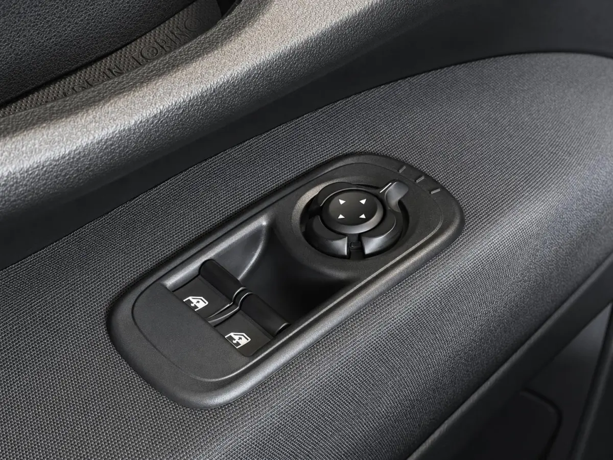 42 kWh DEMO ! Navigatie by Apple Carplay Android Auto camera Parkeersensoren rondom Dodehoekdetectie Cruise Control Stoelverwarming Keyless Entry Climate Control
