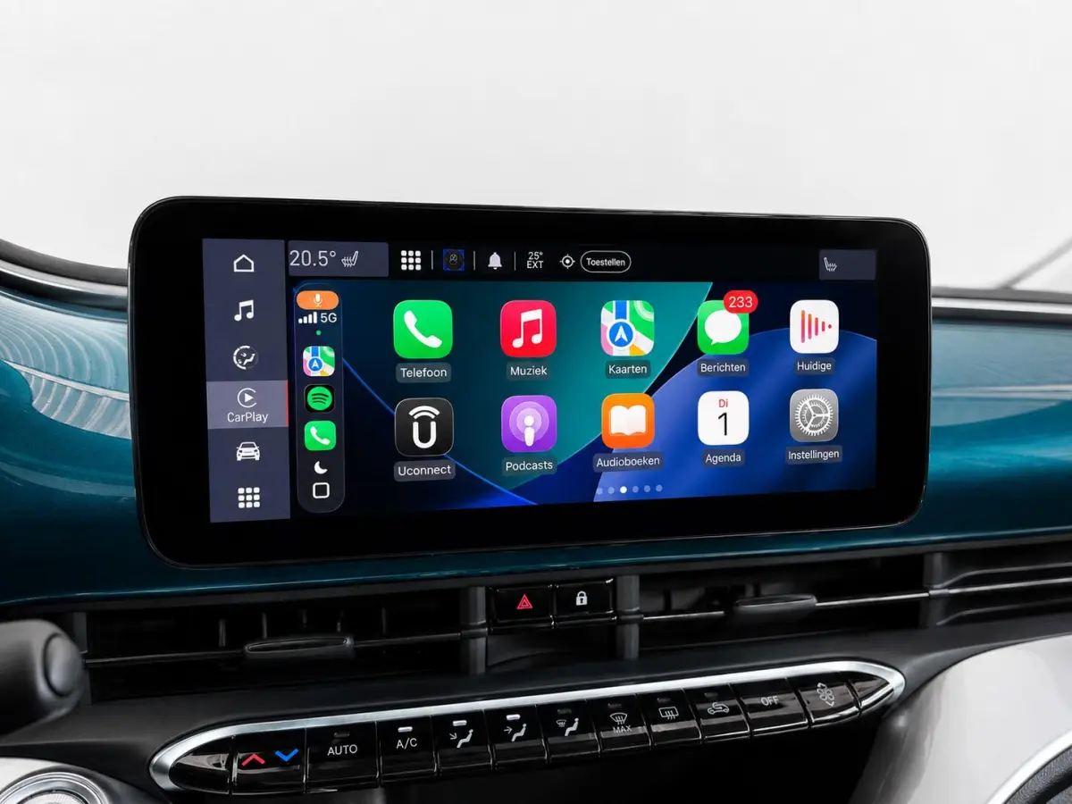 42 kWh DEMO ! Navigatie by Apple Carplay Android Auto camera Parkeersensoren rondom Dodehoekdetectie Cruise Control Stoelverwarming Keyless Entry Climate Control