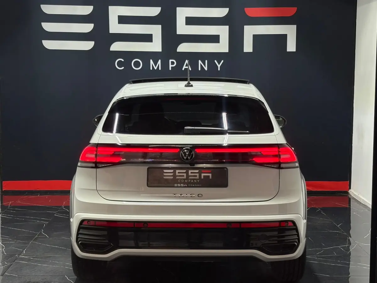 1.0 TSI R-Line Pano Keyless Trekhaak Camera Full Option
