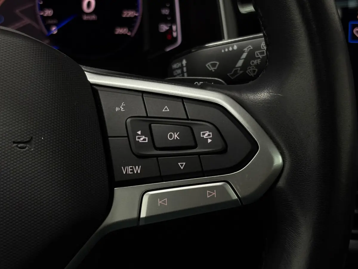 1.0 TSI R-Line Pano Keyless Trekhaak Camera Full Option