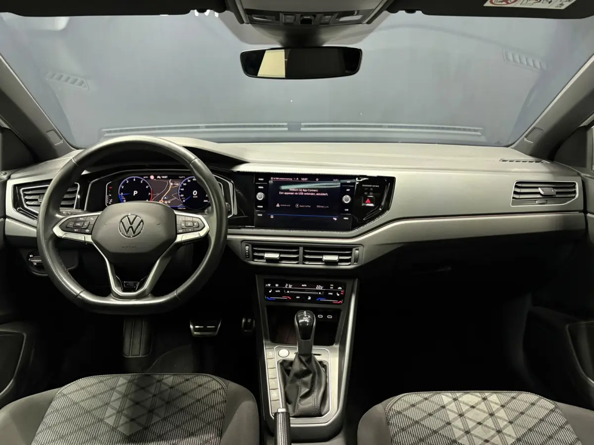 1.0 TSI R-Line Pano Keyless Trekhaak Camera Full Option