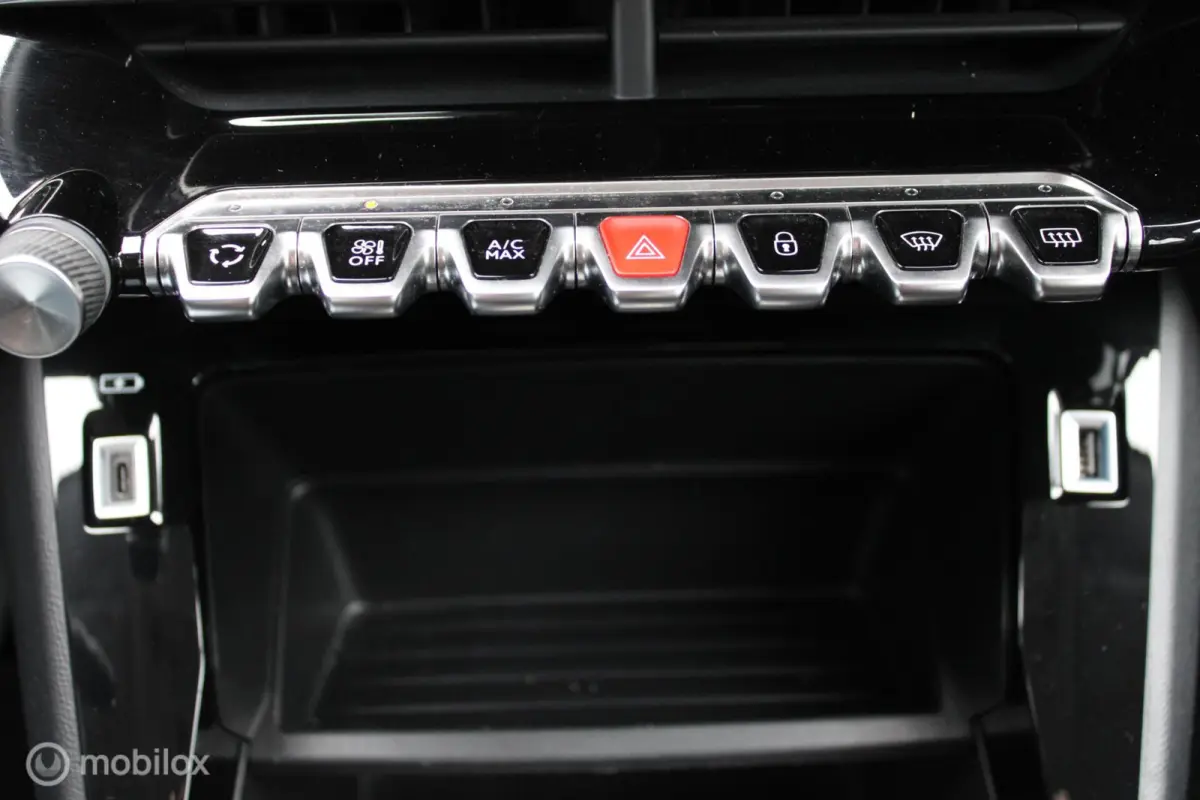 EV Active Pack 50 kWh, Navi/app connect, Led verlichting, Pdc, 3 fase laden, Cruise, Clima