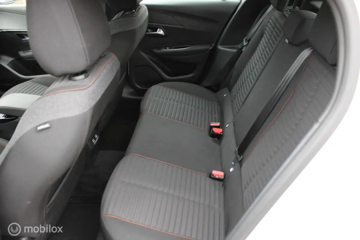 EV Active Pack 50 kWh, Navi/app connect, Led verlichting, Pdc, 3 fase laden, Cruise, Clima