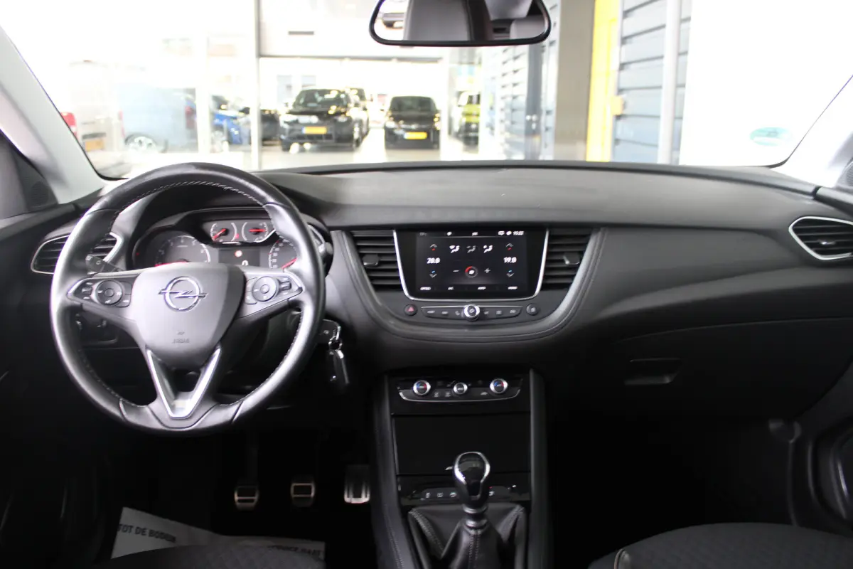 1.2 Turbo 120 Jaar Edition | Navigatie | Climate control | AFL Koplampen | AGR | Cruise control |