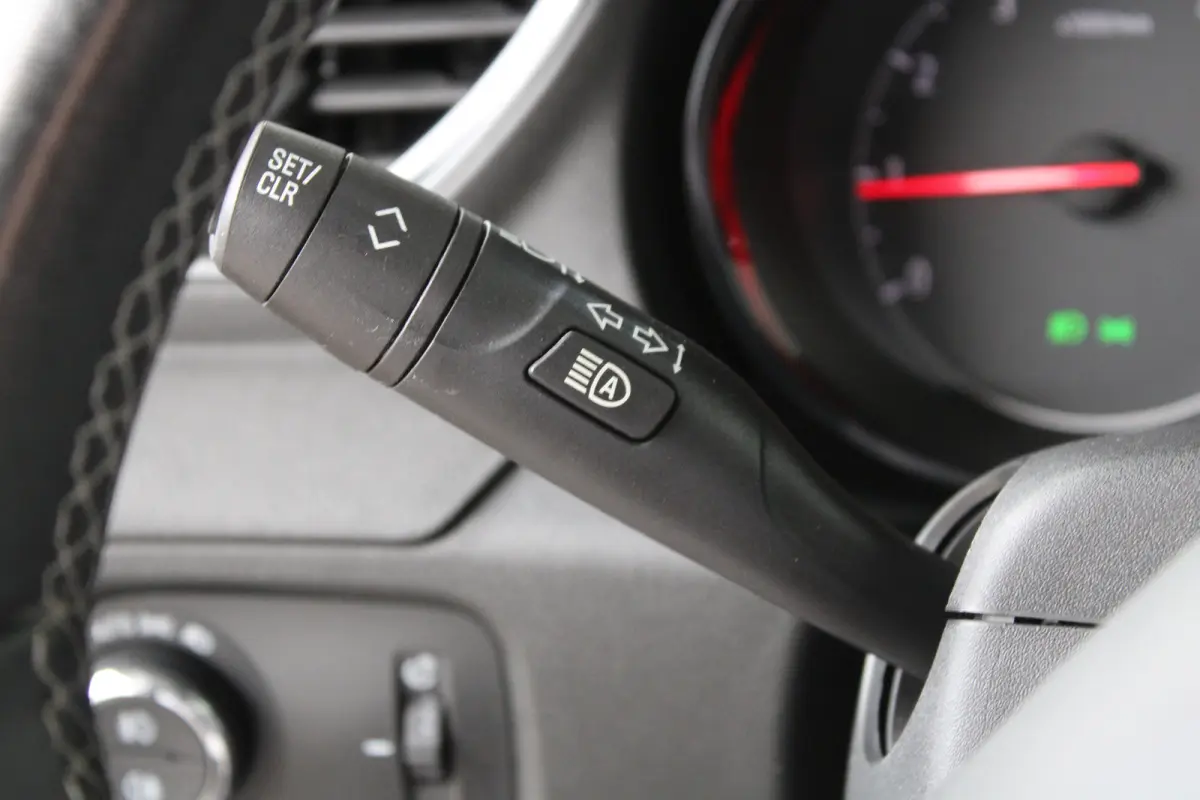 1.2 Turbo 120 Jaar Edition | Navigatie | Climate control | AFL Koplampen | AGR | Cruise control |