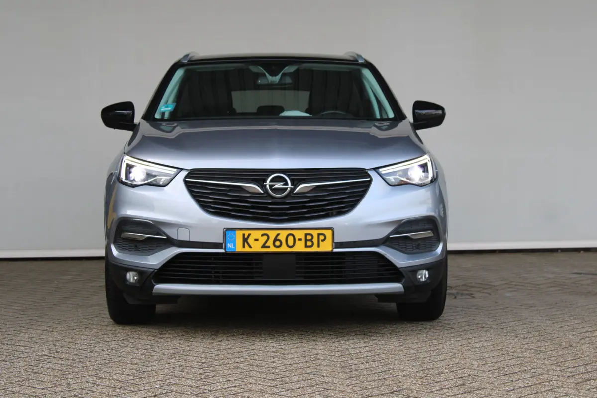 1.2 Turbo 120 Jaar Edition | Navigatie | Climate control | AFL Koplampen | AGR | Cruise control |
