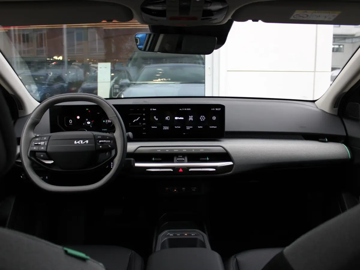 Plus Advanced 58.3 kWh | DIRECT LEVERBAAR | Schuifkanteldak | Navigatie | Stoel en stuurverwarming | H&K | Elektrische achterklep