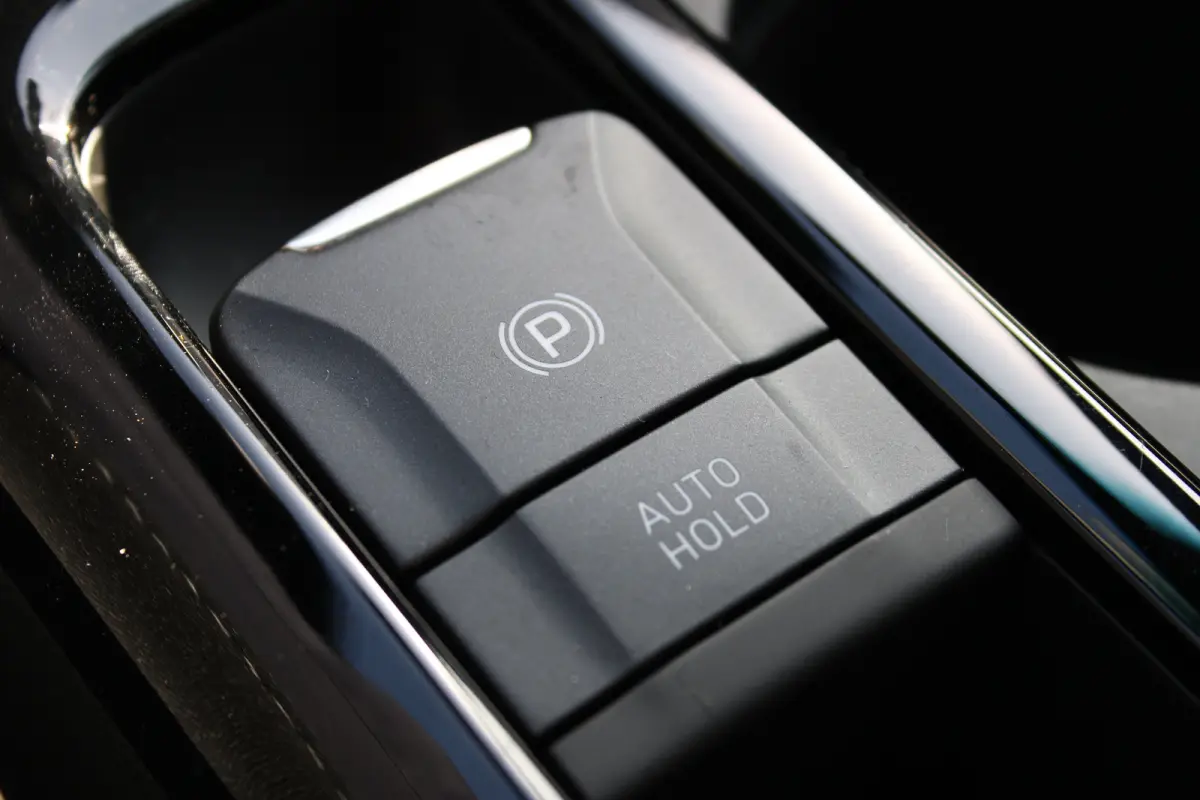 1.5 T-GDi 140pk MHEV N-Line | Camera | Trekhaak | Carplay | Dodehoek detectie | Stoelgeheugen | Parkeersensoren | Stoelverwarming | Stuurverwarming