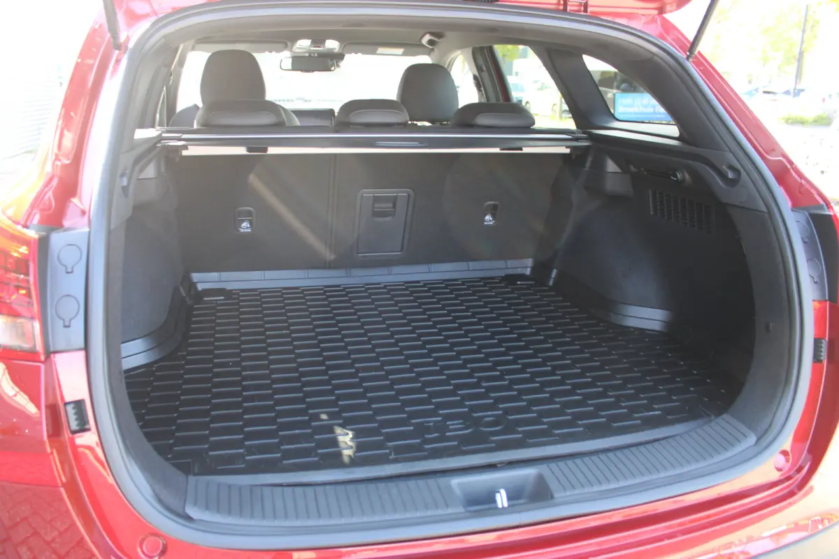 1.5 T-GDi 140pk MHEV N-Line | Camera | Trekhaak | Carplay | Dodehoek detectie | Stoelgeheugen | Parkeersensoren | Stoelverwarming | Stuurverwarming