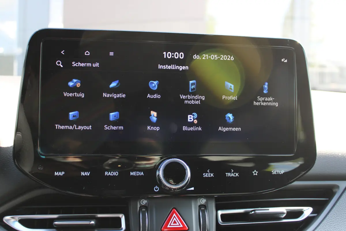 1.5 T-GDi 140pk MHEV N-Line | Camera | Trekhaak | Carplay | Dodehoek detectie | Stoelgeheugen | Parkeersensoren | Stoelverwarming | Stuurverwarming
