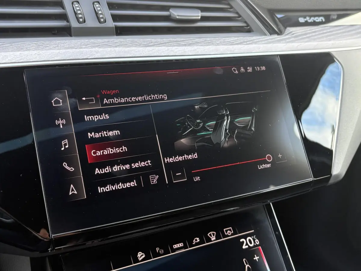 55 408pk quattro S edition 95 kWh | Panoramadak | 22 inch velgen | Head-up Display | Virtual Mirrors | B&O Audio
