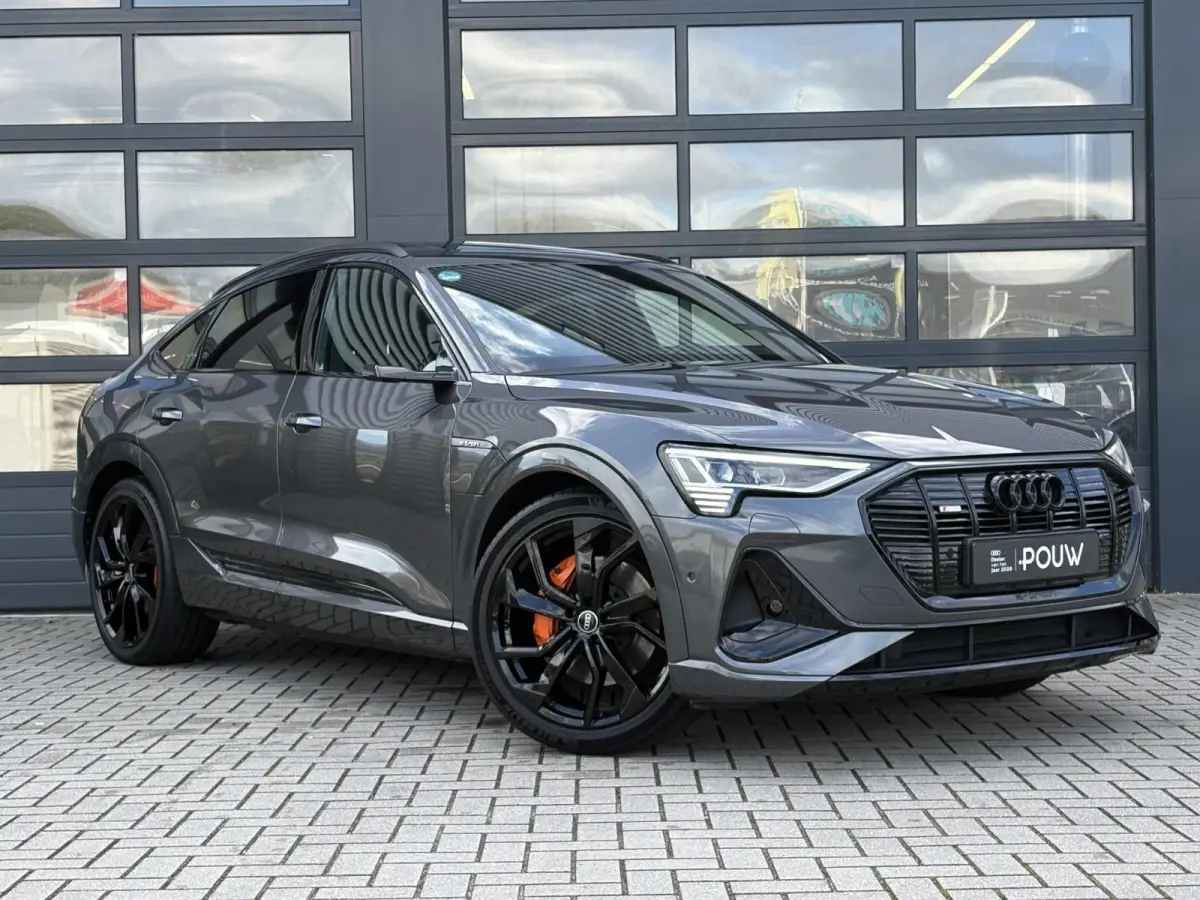 55 408pk quattro S edition 95 kWh | Panoramadak | 22 inch velgen | Head-up Display | Virtual Mirrors | B&O Audio