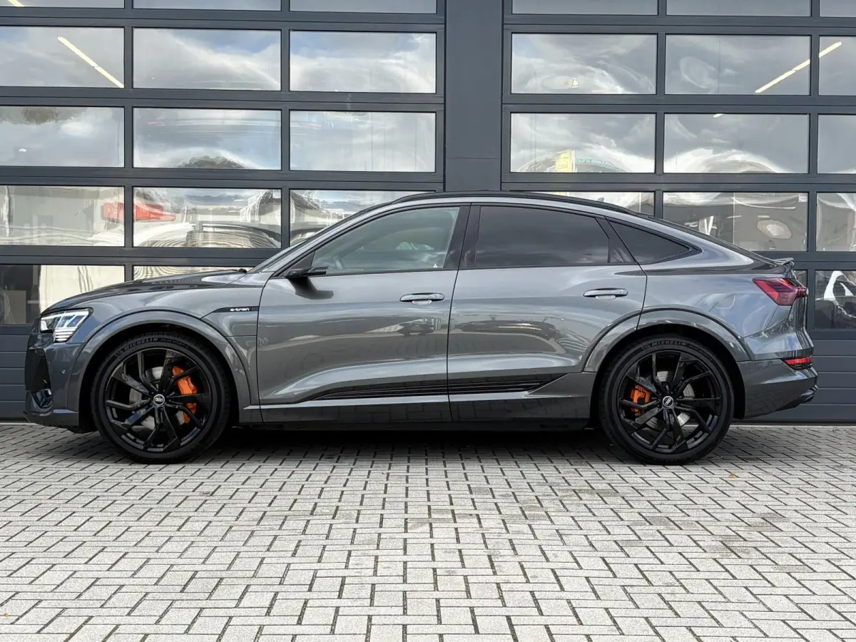 55 408pk quattro S edition 95 kWh | Panoramadak | 22 inch velgen | Head-up Display | Virtual Mirrors | B&O Audio