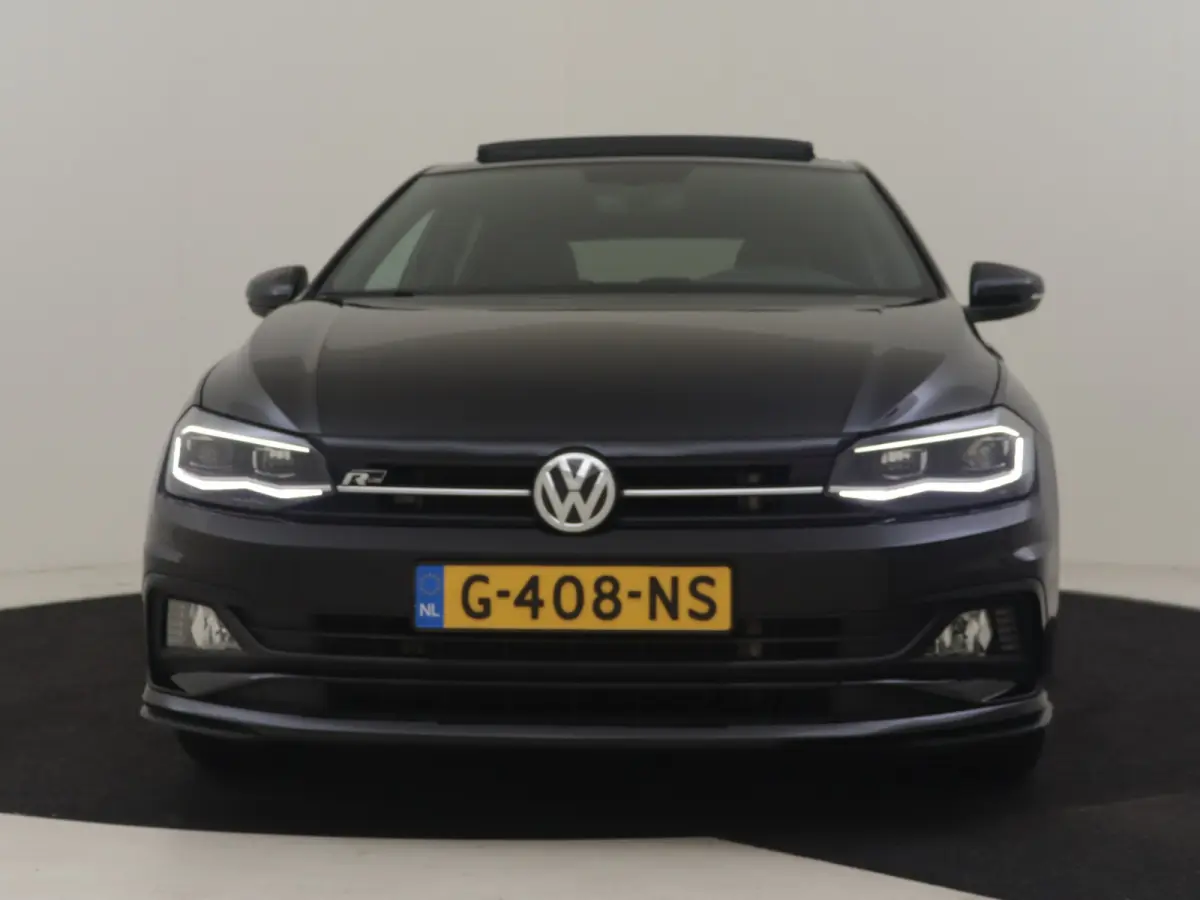1.0 TS R-Line 115 PK | Elektr Glazen Pano-dak | Camera | Cr. Contr Adapt | Parkeer assistent | Parkeersensoren | Keyless | Stoelverw | Climate contr | DAB | LED | 17"LMV