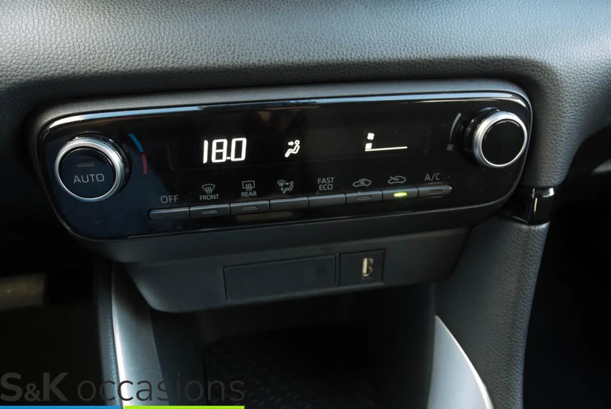 1.5 Hybrid 10j Garantie Dynamic Navi LED Keyless