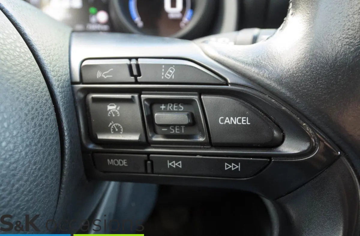 1.5 Hybrid 10j Garantie Dynamic Navi LED Keyless