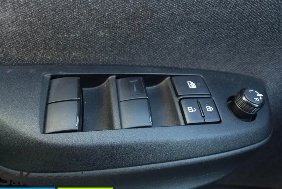 1.5 Hybrid 10j Garantie Dynamic Navi LED Keyless