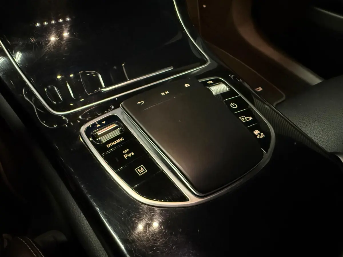 300e 4MATIC AMG STYLING-SCHUIFDAK-21 INCH-CAMERA-DAB