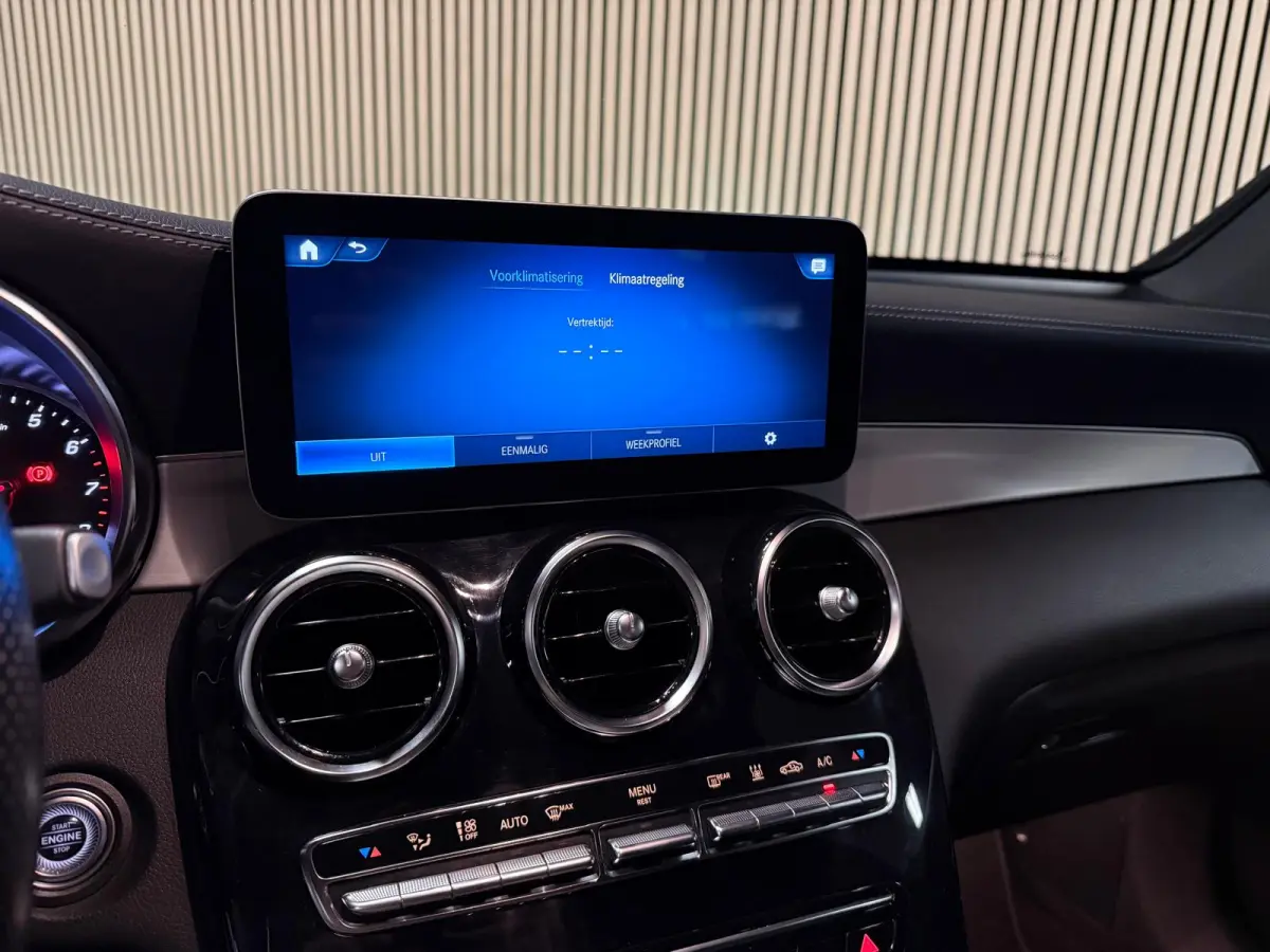 300e 4MATIC AMG STYLING-SCHUIFDAK-21 INCH-CAMERA-DAB