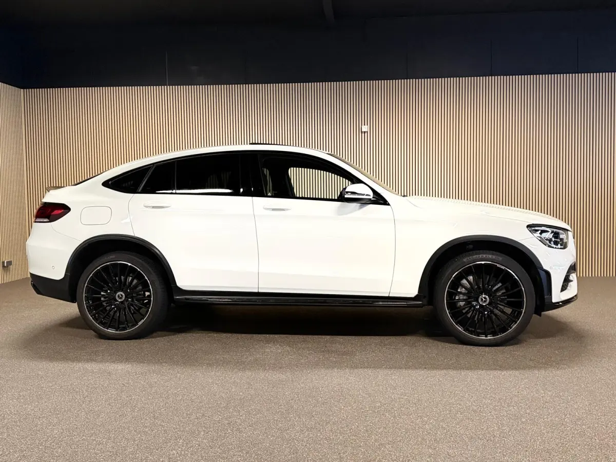 300e 4MATIC AMG STYLING-SCHUIFDAK-21 INCH-CAMERA-DAB