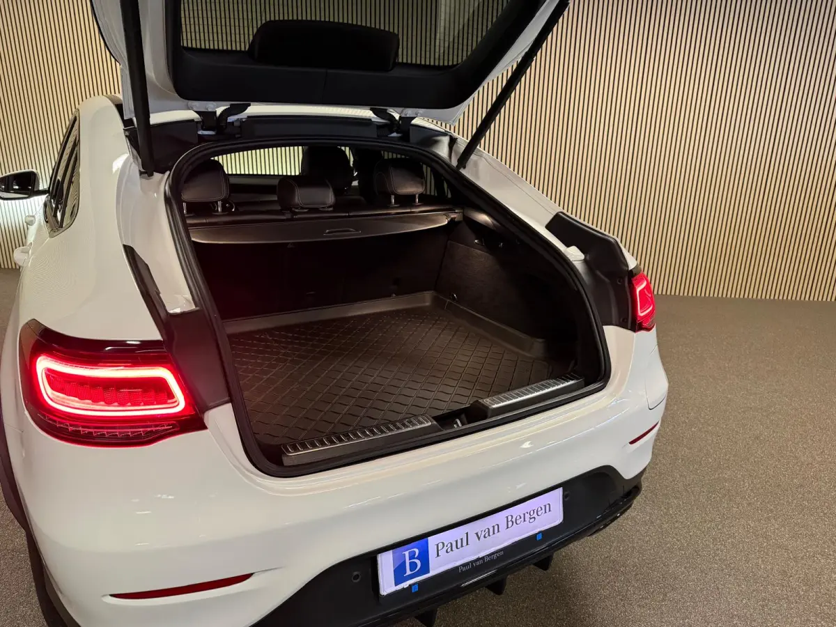 300e 4MATIC AMG STYLING-SCHUIFDAK-21 INCH-CAMERA-DAB
