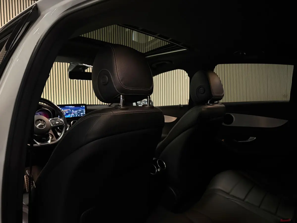 300e 4MATIC AMG STYLING-SCHUIFDAK-21 INCH-CAMERA-DAB