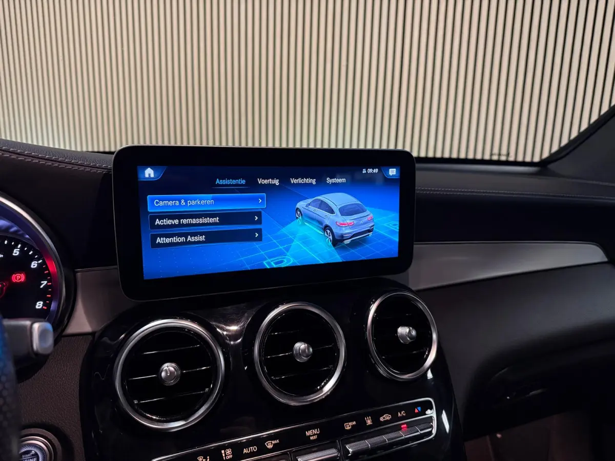 300e 4MATIC AMG STYLING-SCHUIFDAK-21 INCH-CAMERA-DAB