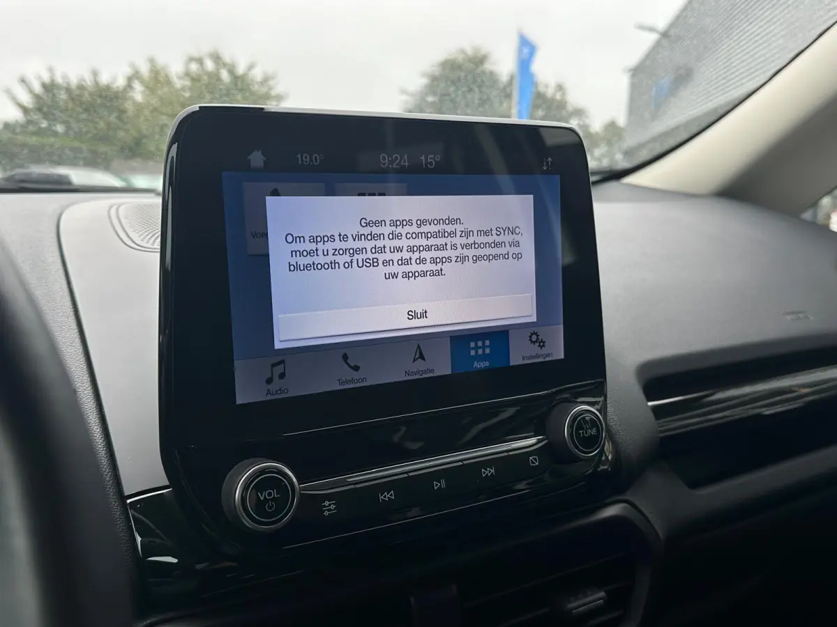 1.0 Titanium, Bluetooth, CarPlay, Camera, Cruise, Navi, Stuur/Stoelverwrm, NAP