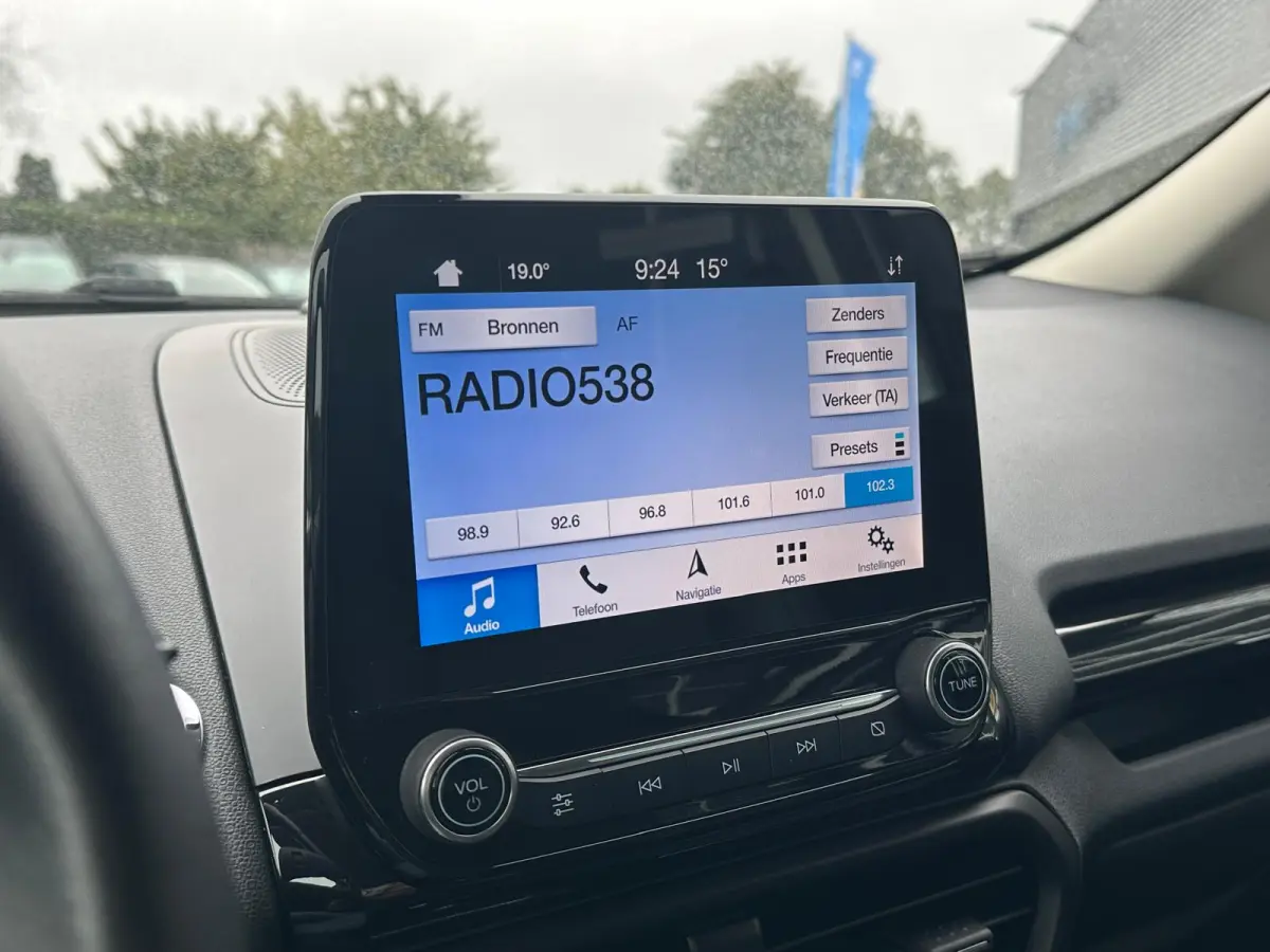 1.0 Titanium, Bluetooth, CarPlay, Camera, Cruise, Navi, Stuur/Stoelverwrm, NAP