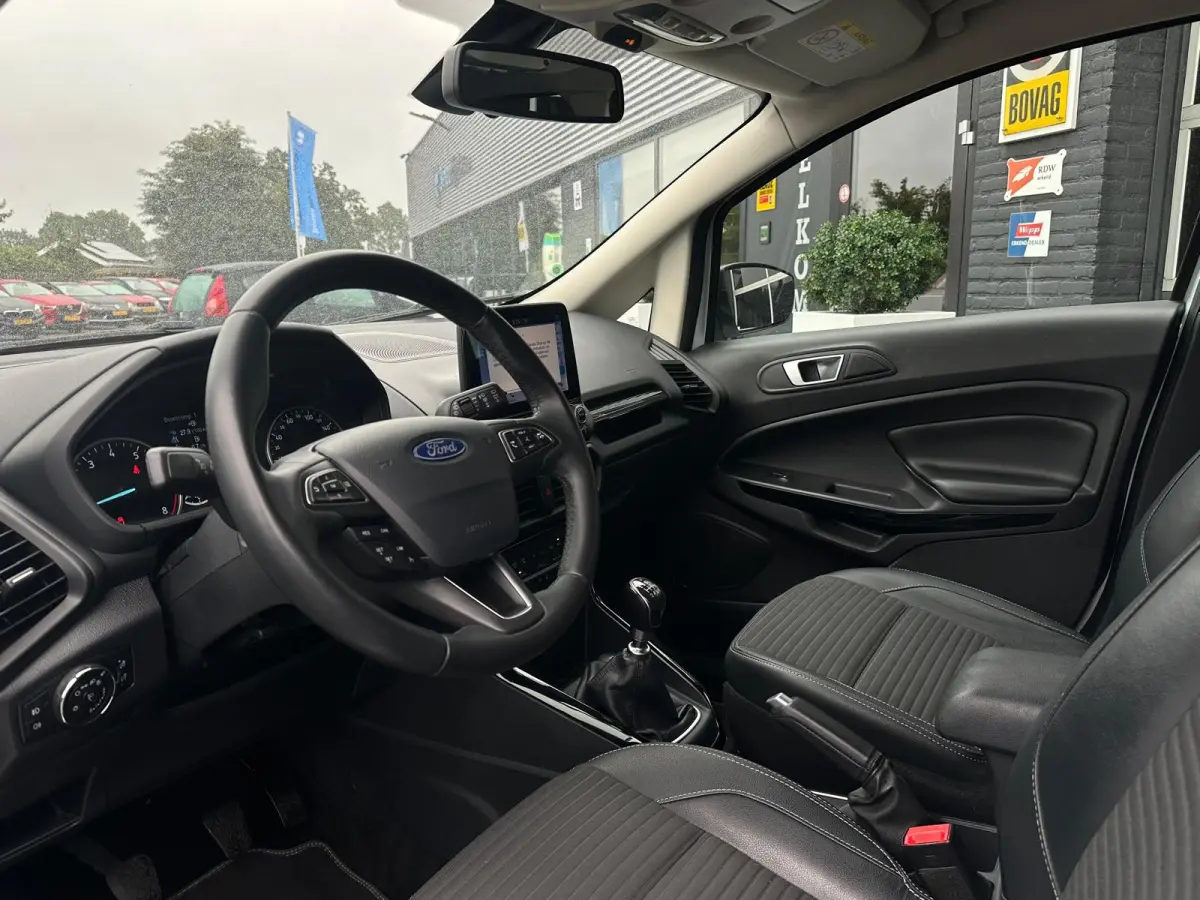 1.0 Titanium, Bluetooth, CarPlay, Camera, Cruise, Navi, Stuur/Stoelverwrm, NAP