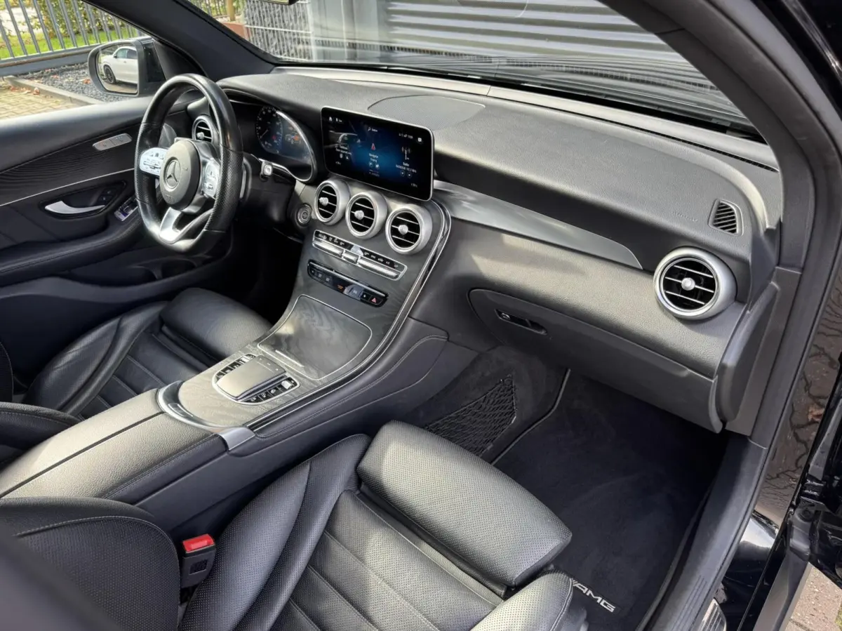200 4MATIC AMG|Pano|Trekhaak|Burmester®|CarPlay