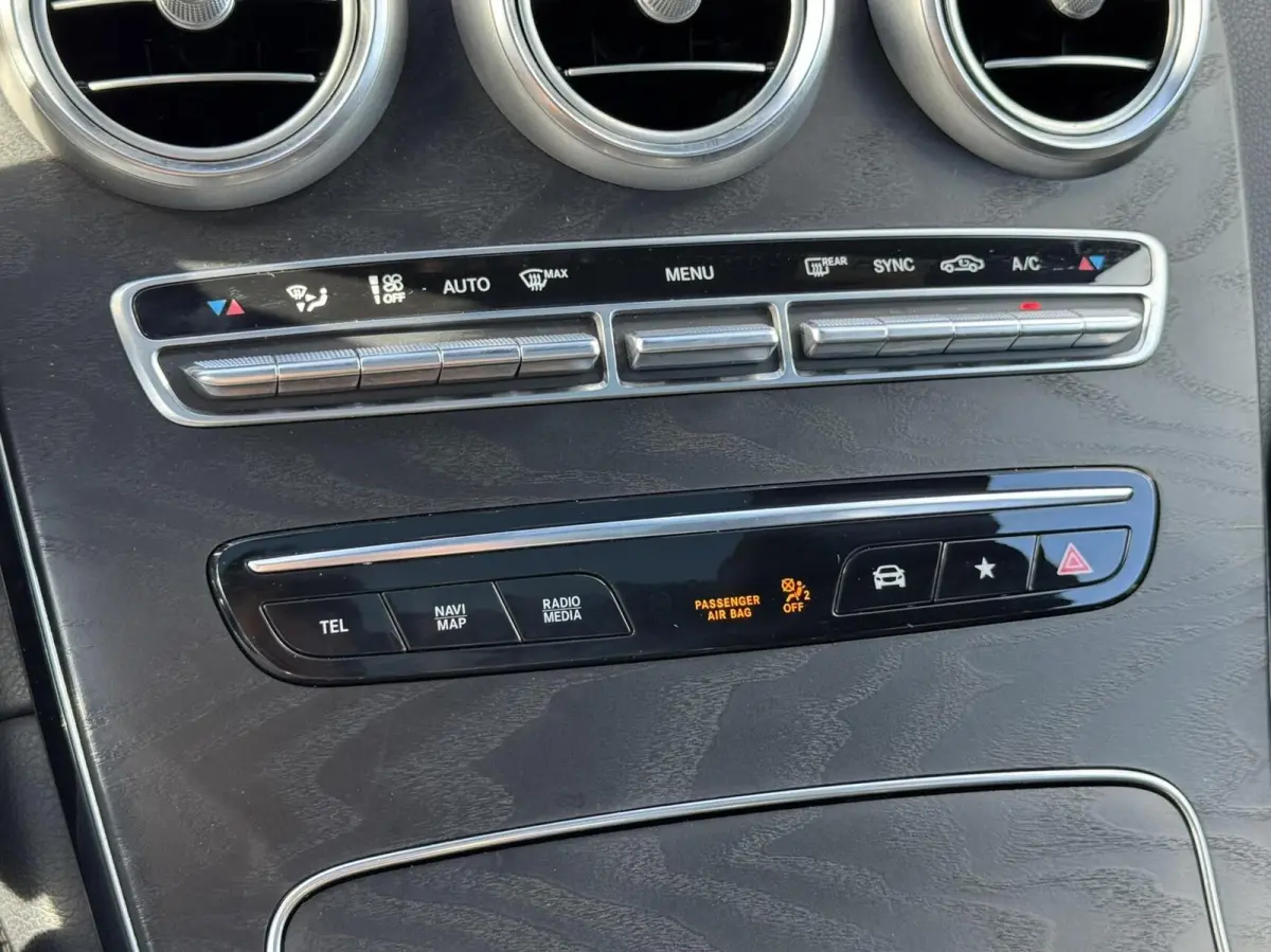 200 4MATIC AMG|Pano|Trekhaak|Burmester®|CarPlay