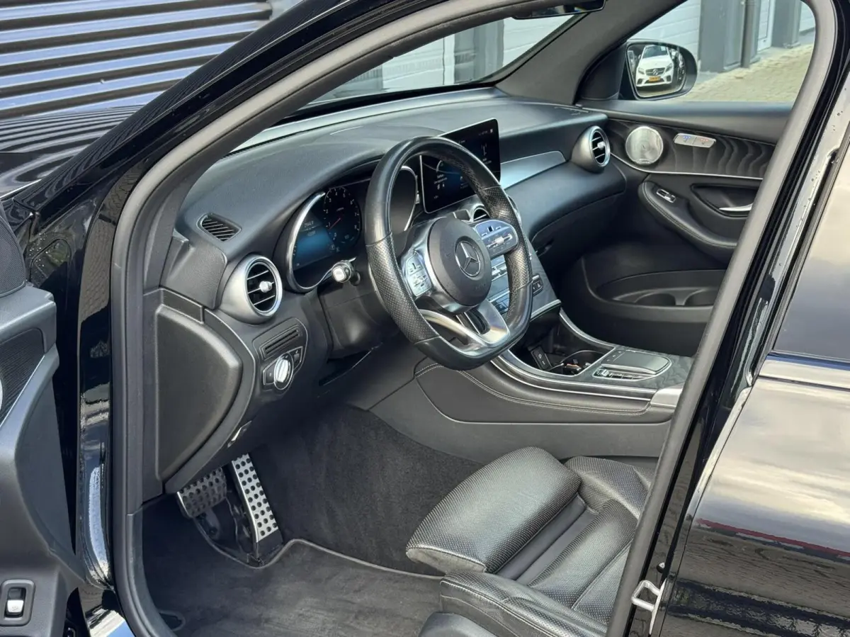 200 4MATIC AMG|Pano|Trekhaak|Burmester®|CarPlay