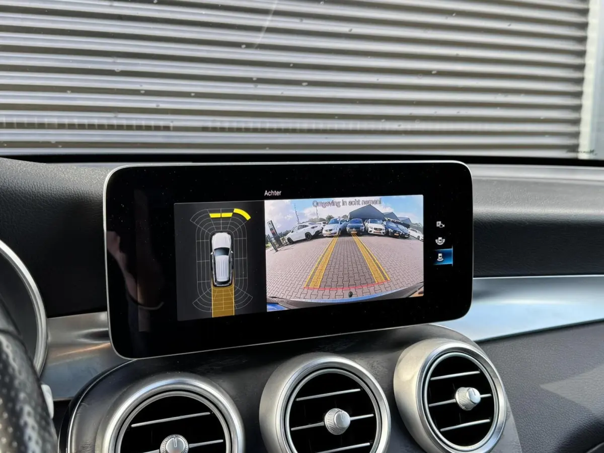 200 4MATIC AMG|Pano|Trekhaak|Burmester®|CarPlay