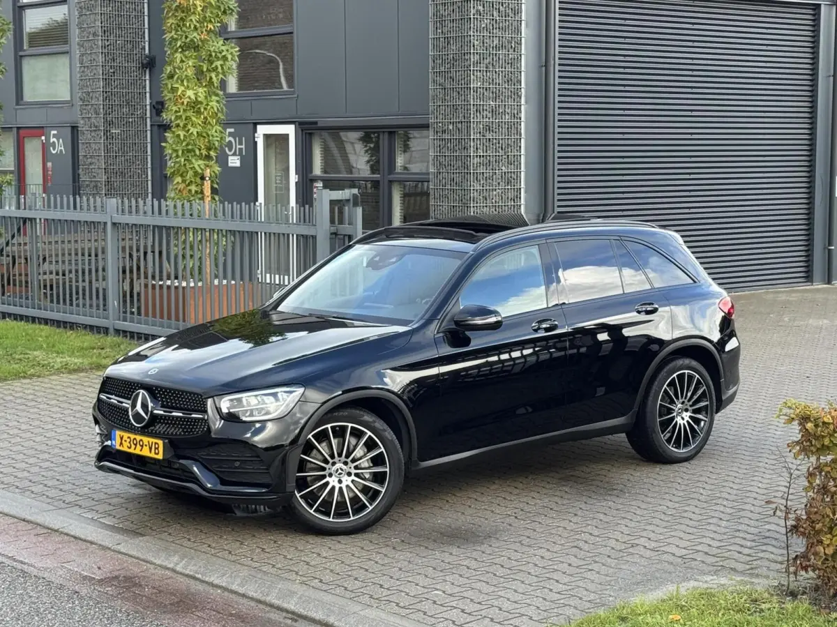 200 4MATIC AMG|Pano|Trekhaak|Burmester®|CarPlay
