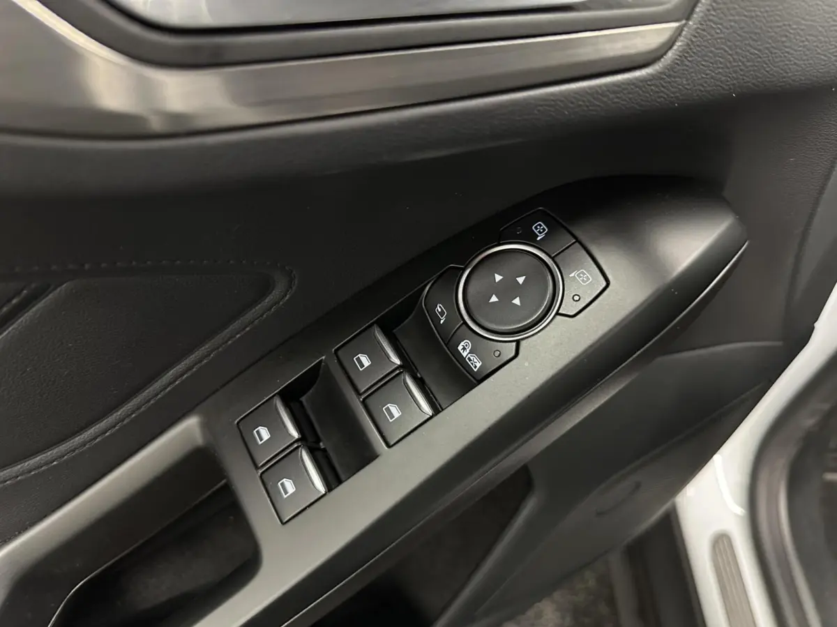 1.0 EcoBoost Titanium X Business|Camera|Carplay|Keyless|NAP|
