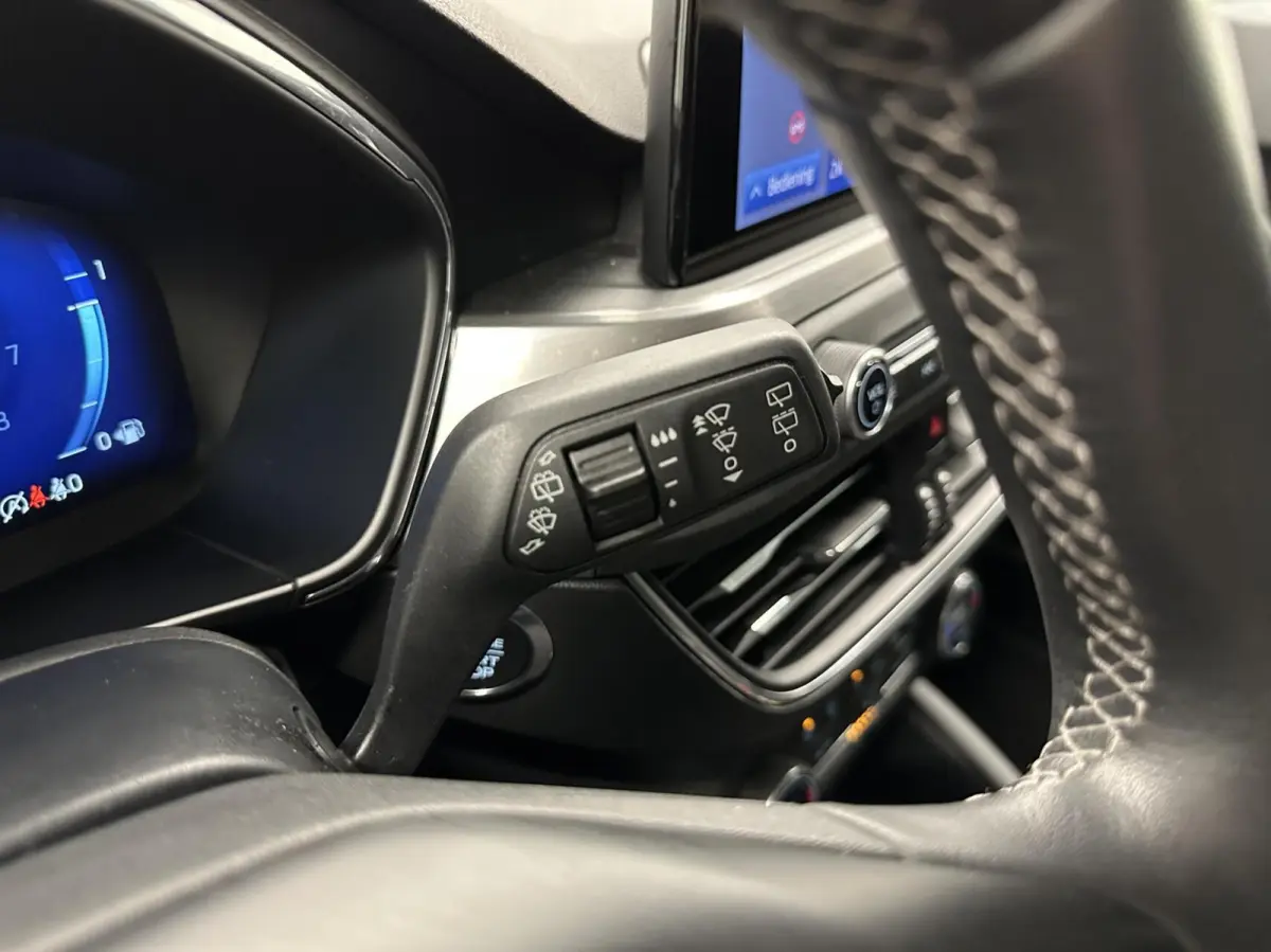 1.0 EcoBoost Titanium X Business|Camera|Carplay|Keyless|NAP|